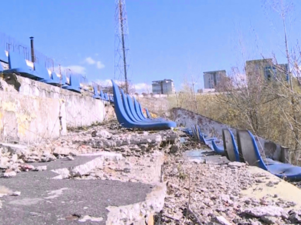 ”Ne facem de râs”. A cerut demolarea stadionului din România: ”Stăm cu mizeria”