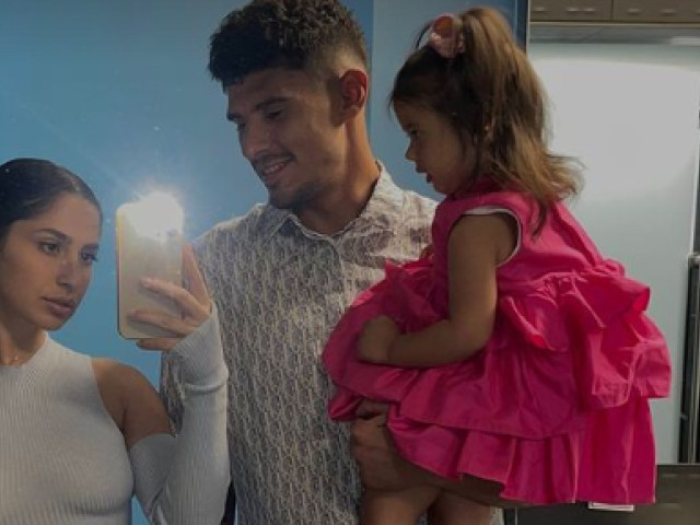 Soția lui Florinel Coman, gest inconștient sub ochii fotbalistului de la FCSB. Ce spune legea