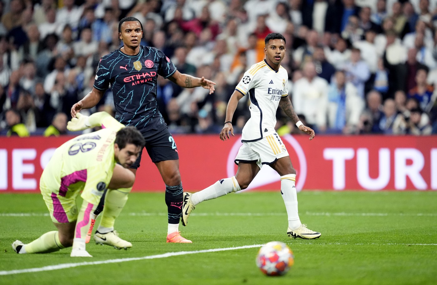 Real Madrid - Man. City 2-1, ACUM, pe Digi Sport 1. ”Galacticii”, mai periculoși în prima repriză