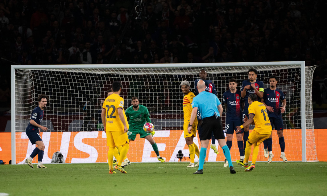 Paris : UEFA Champions League quarter-final PSG - FC Barcelona