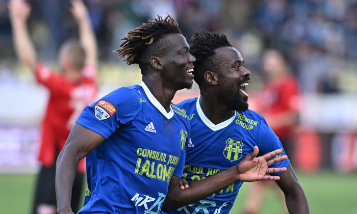 FOTBAL:UNIREA SLOBOZIA-CSIKSZEREDA MIERCUREA CIUC, PLAY OFF LIGA 2 CASA PARIURILOR (7.04.2024)