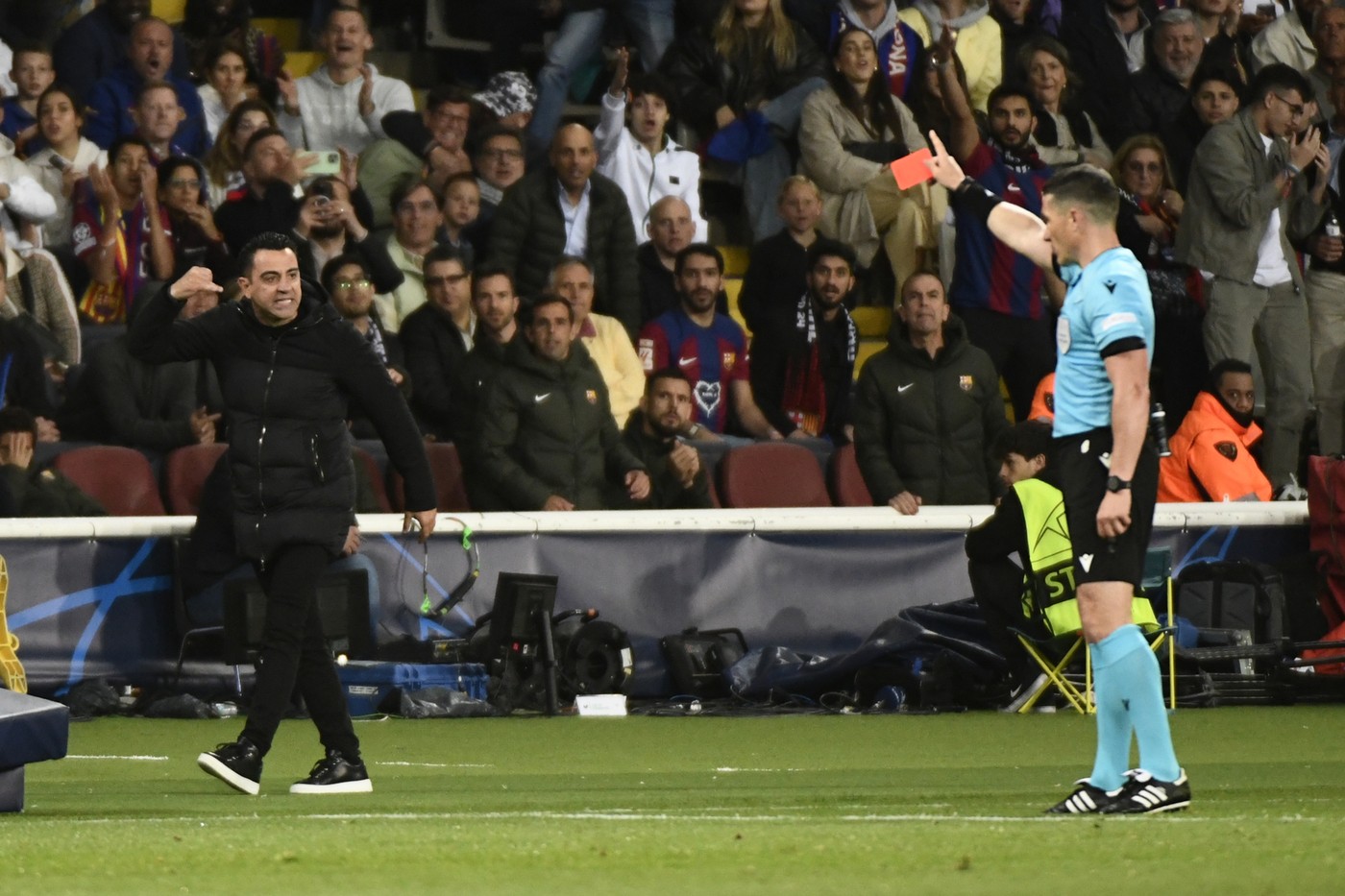 Xavi l-a ”mitraliat” pe Istvan Kovacs după Barcelona - PSG 1-4: ”A fost un dezastru! A ucis meciul!”