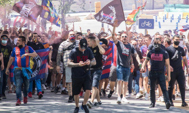 Jucătorii PSG-ului au fost victimele ultrașilor Barcelonei, înaintea meciului decisiv din Champions League