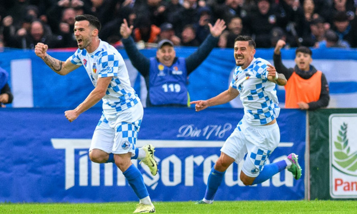 FOTBAL: CS CORVINUL 1921 HUNEDOARA - FC VOLUNTARI, CUPA ROMANIEI BETANO - SEMIFINALA (17.04.2024)