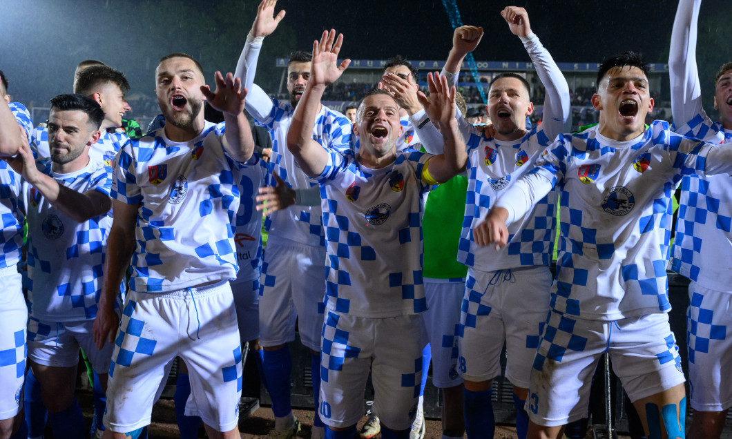 FOTBAL: CS CORVINUL 1921 HUNEDOARA - FC VOLUNTARI, CUPA ROMANIEI BETANO - SEMIFINALA (17.04.2024)