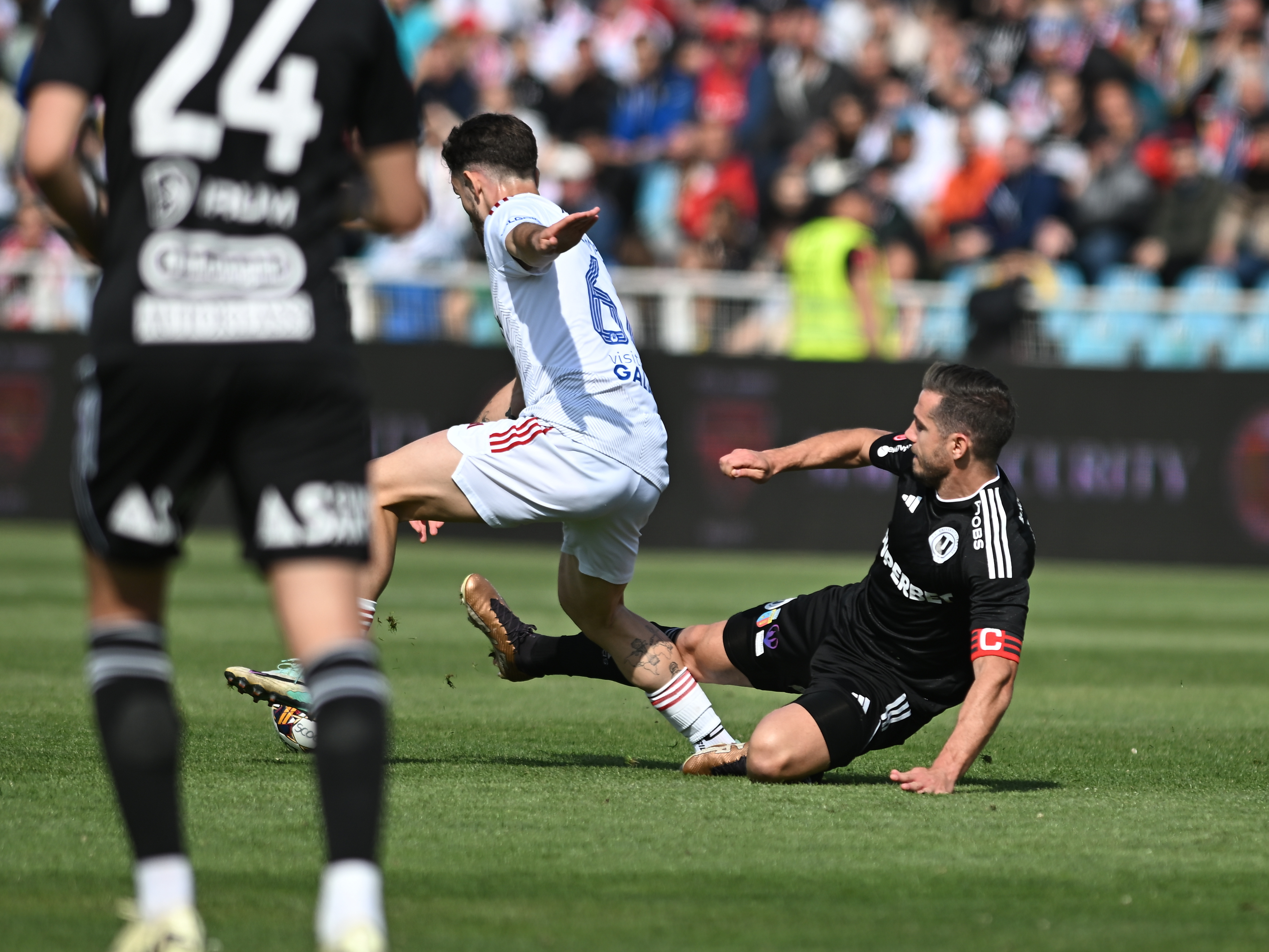 Oțelul - ”U” Cluj 1-0. Frederic Maciel a obținut cele trei puncte pentru gălățeni, dar a fost eliminat