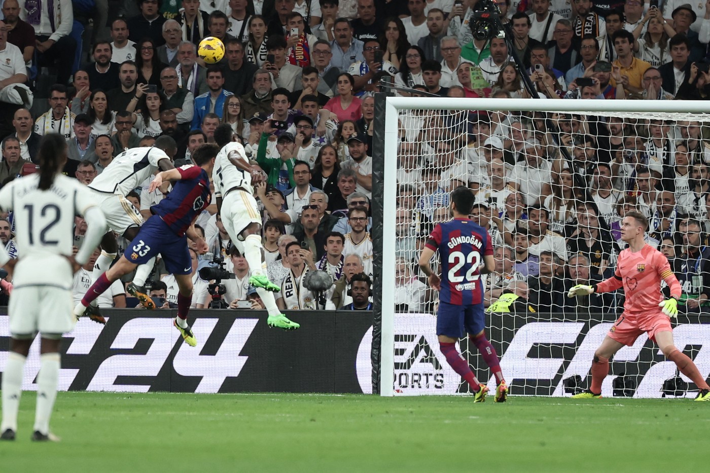 Real Madrid - Barcelona 1-1, ACUM, Digi Sport 1. Vinicius a egalat din penalty!