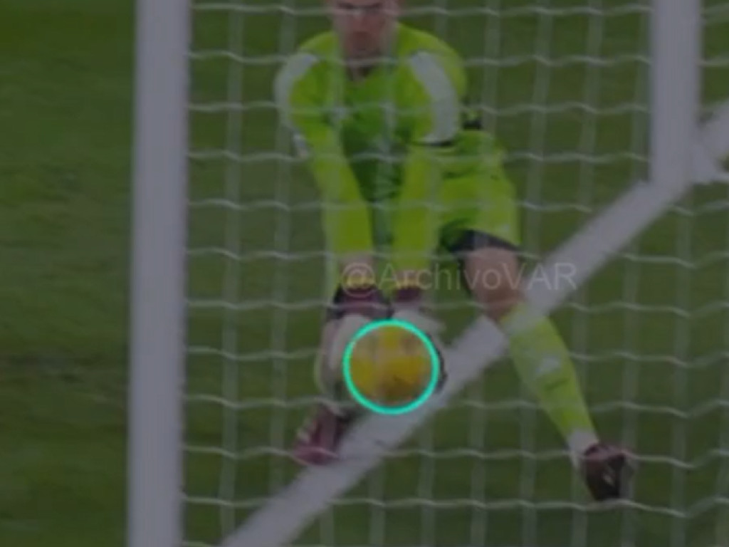 Arbitrul celebru pentru ”golul fantomă” din Real Madrid - Barcelona va conduce din nou El Clasico