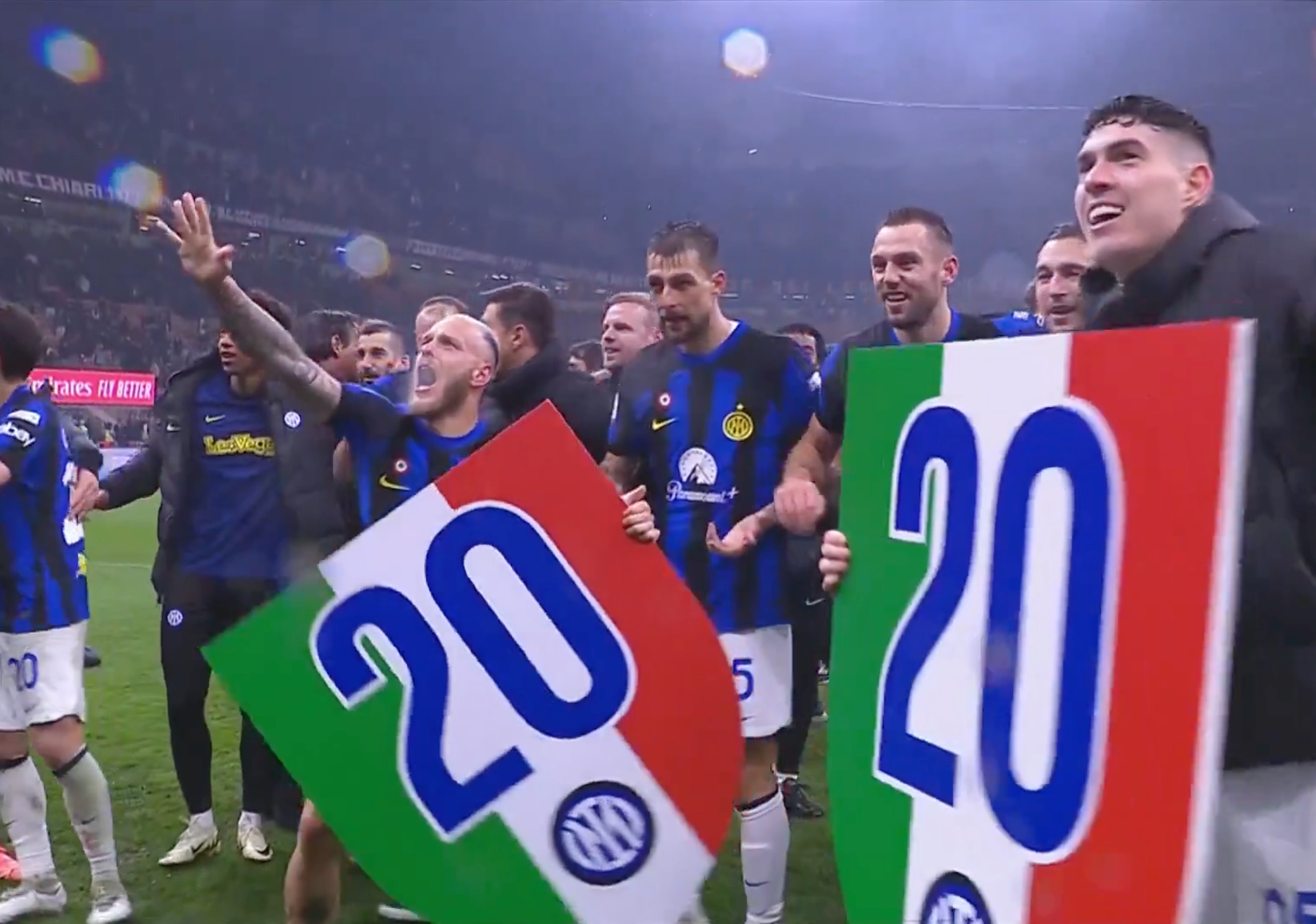 Fiesta la Milano! Inter a sărbătorit al 20-lea titlu chiar sub ochii rivalilor de la AC Milan