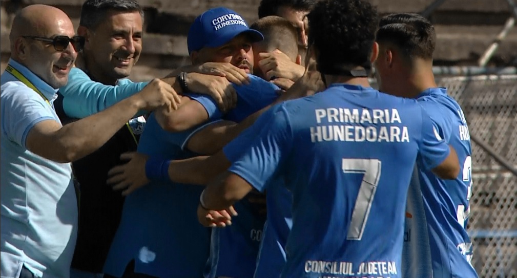 Liga 2 | Corvinul - Șelimbăr 3-1. Hunedorenii au câștigat derby-ul fără miză