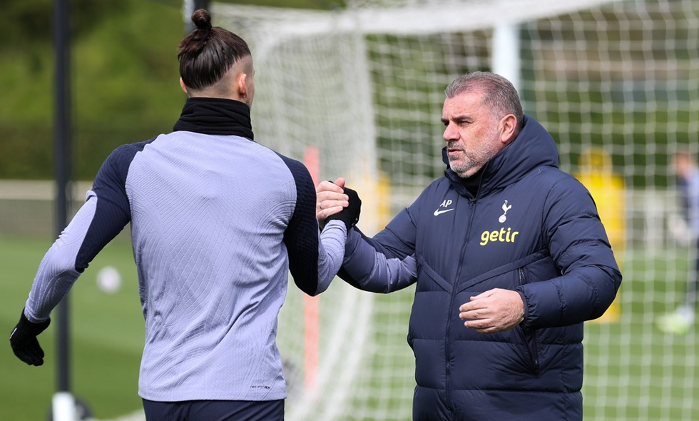 Ange Postecoglou ”și-a anunțat plecarea” de la Tottenham: ”Mă duc acolo din sezonul următor” :)