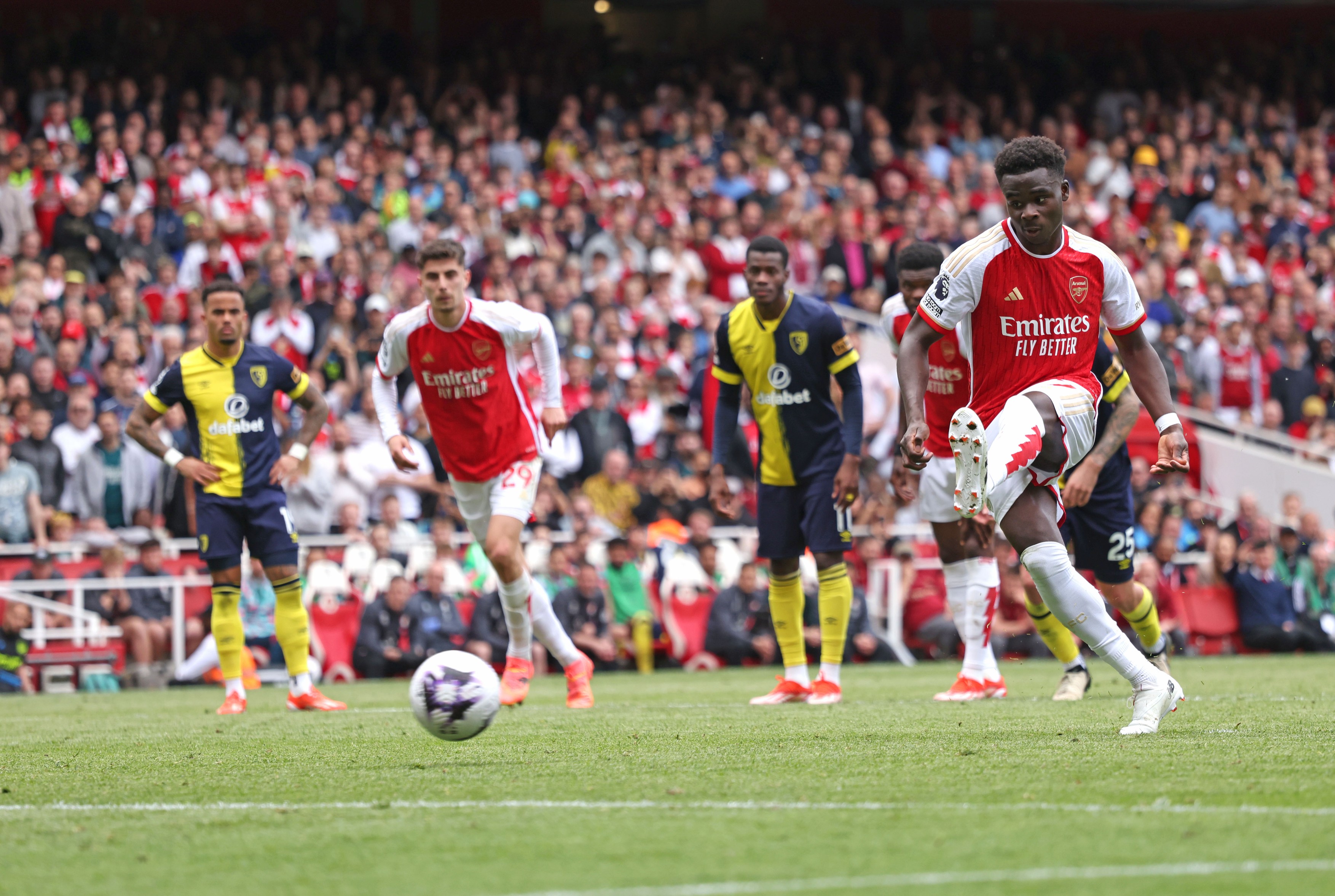 Arsenal - Bournemouth 1-0, ACUM, pe DGS 2. Bukayo Saka înscrie din penalty | Manchester City - Wolverhampton, 19:30, DGS 3
