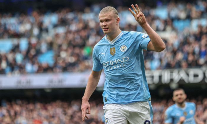 Erling Haaland of Manchester City celebrates his goal to make it 3-0 during the Premier League match Manchester City vs Wolverhampton Wanderers at Etihad Stadium, Manchester, United Kingdom, 4th May 2024(Photo by Mark Cosgrove/News Images)