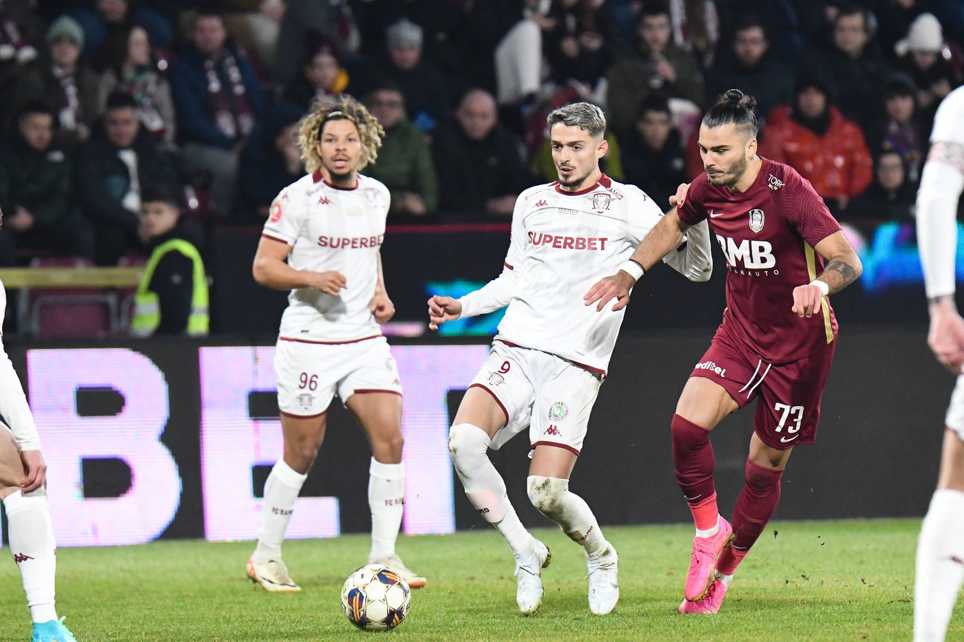 CFR Cluj - Rapid 3-2, ACUM, în direct la Digi Sport 1. Burmaz, execuție spectaculoasă