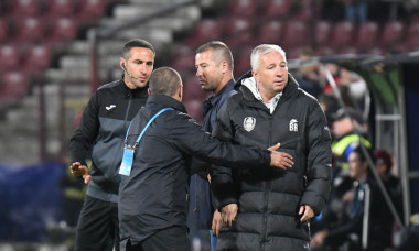 Un fotbalist al Rapidului s-a dus la Dan Petrescu, la pauza meciului: ”I-am zis să plece, că m-a enervat”