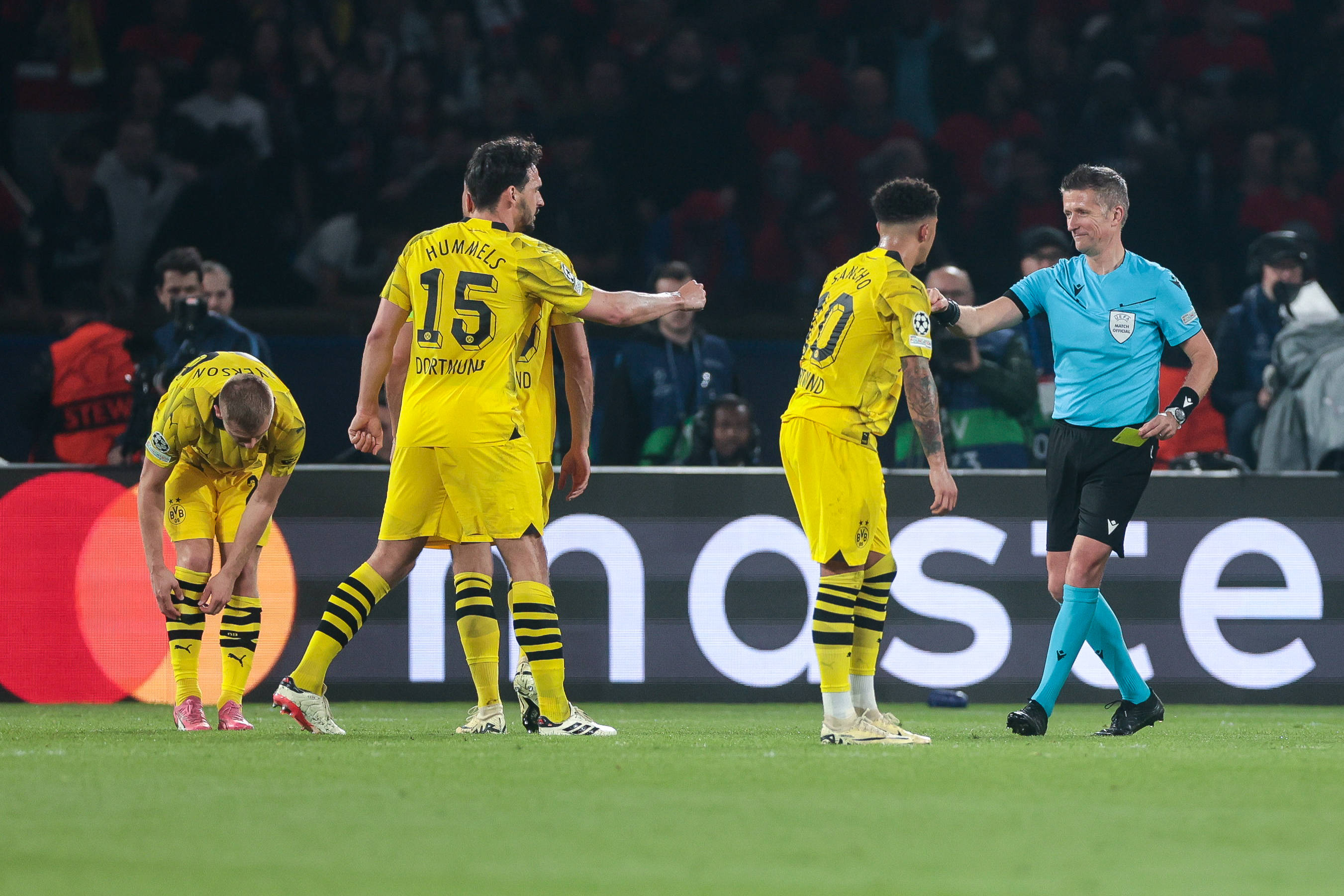 Ultimul meci! A izbucnit în plâns imediat după ce s-a încheiat PSG - Borussia Dortmund