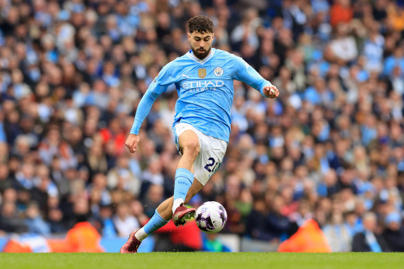 Manchester City v Wolverhampton Wanderers Premier League 04/05/2024. Josko Gvardiol (24) of Manchester City controls the