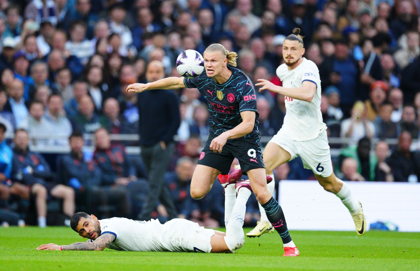 Tottenham - Man. City 0-2, ACUM pe Digi Sport 1. Erling Haaland face ”dubla”. Drăgușin e titular