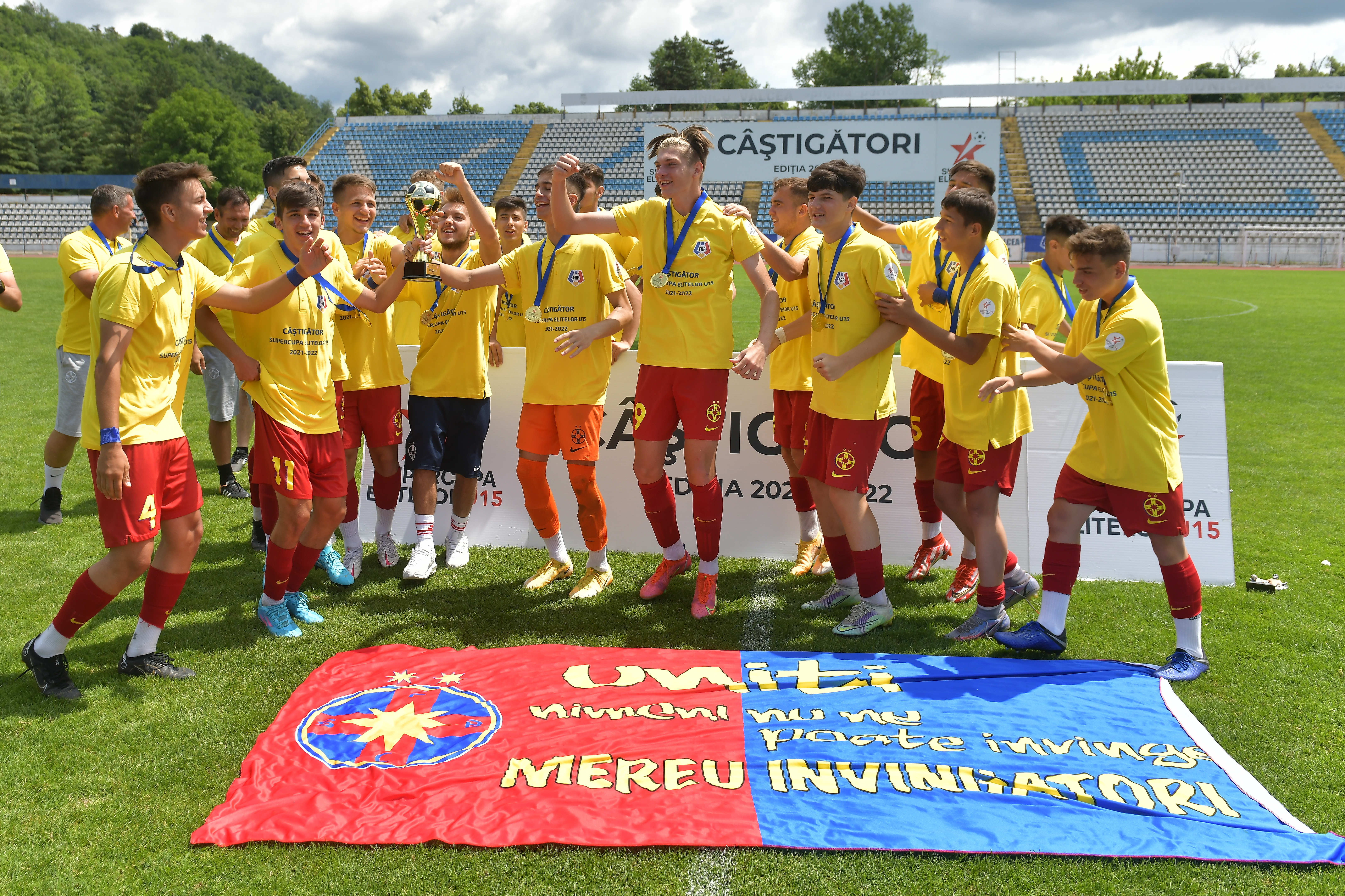 FCSB U15 a câștigat titlul de campioană a României. A umilit CSA Steaua în finală. ”Să se audă în toată țara!”