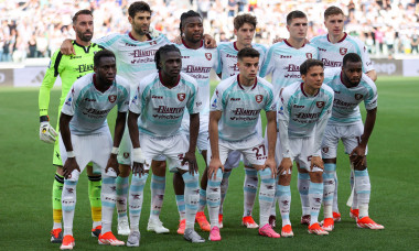 Turin, Italy. 12th May, 2024. 13/05/2024 Serie A, 35 day, Torino, Allianz Stadium, in the photo: team Salernitana during Juventus FC vs US Salernitana, Italian soccer Serie A match in Turin, Italy, May 12 2024 Credit: Independent Photo Agency/Alamy Live N