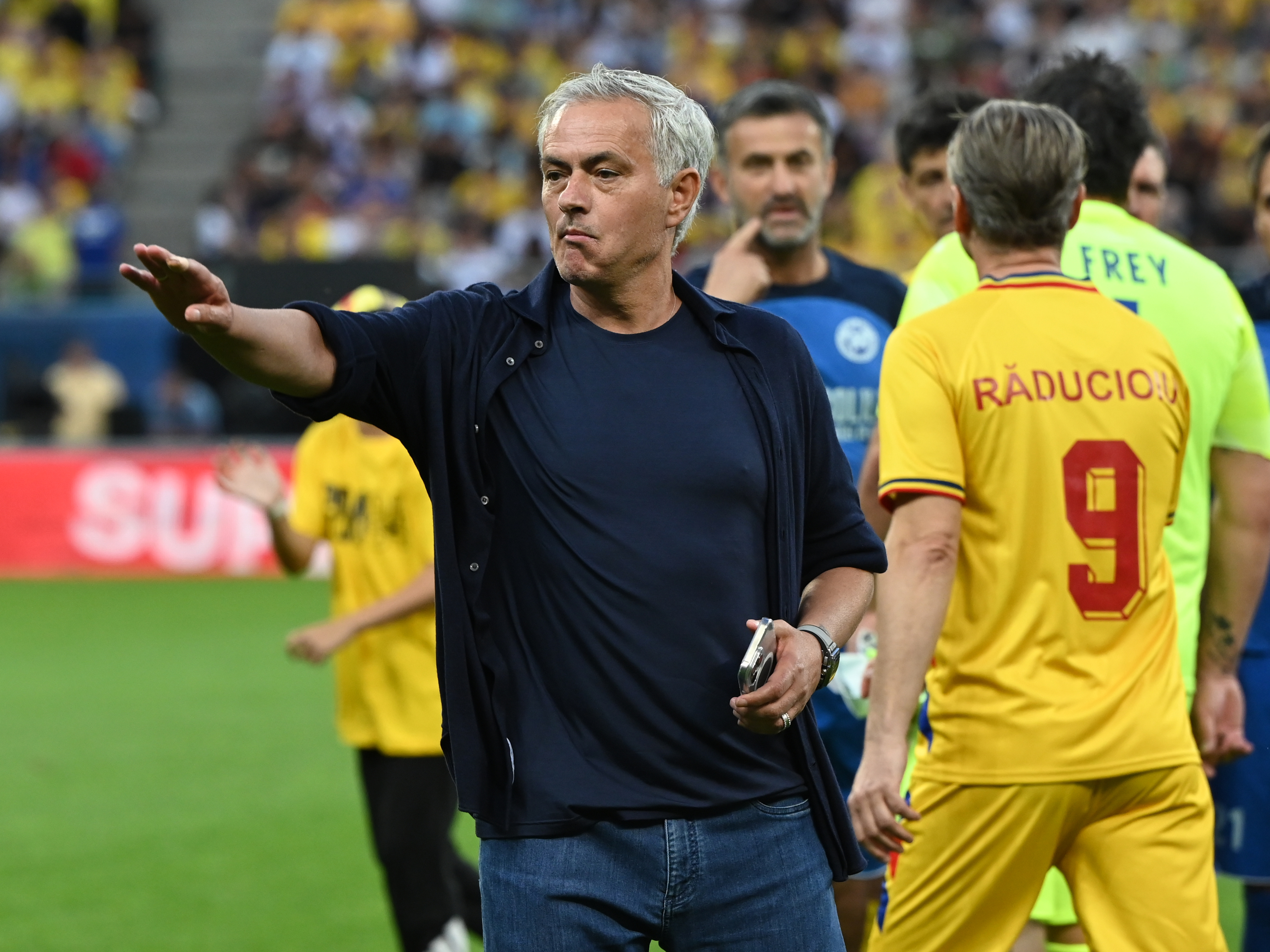 Gestul făcut Jose Mourinho înaintea meciului de retragere a Generației de Aur