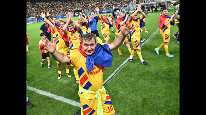 Gheorghe Hagi,  Basarab Panduru, Ovidiu Ioan Sabau, Constantin Gâlcă si Viorel Moldovan / Foto: Sport Pictures