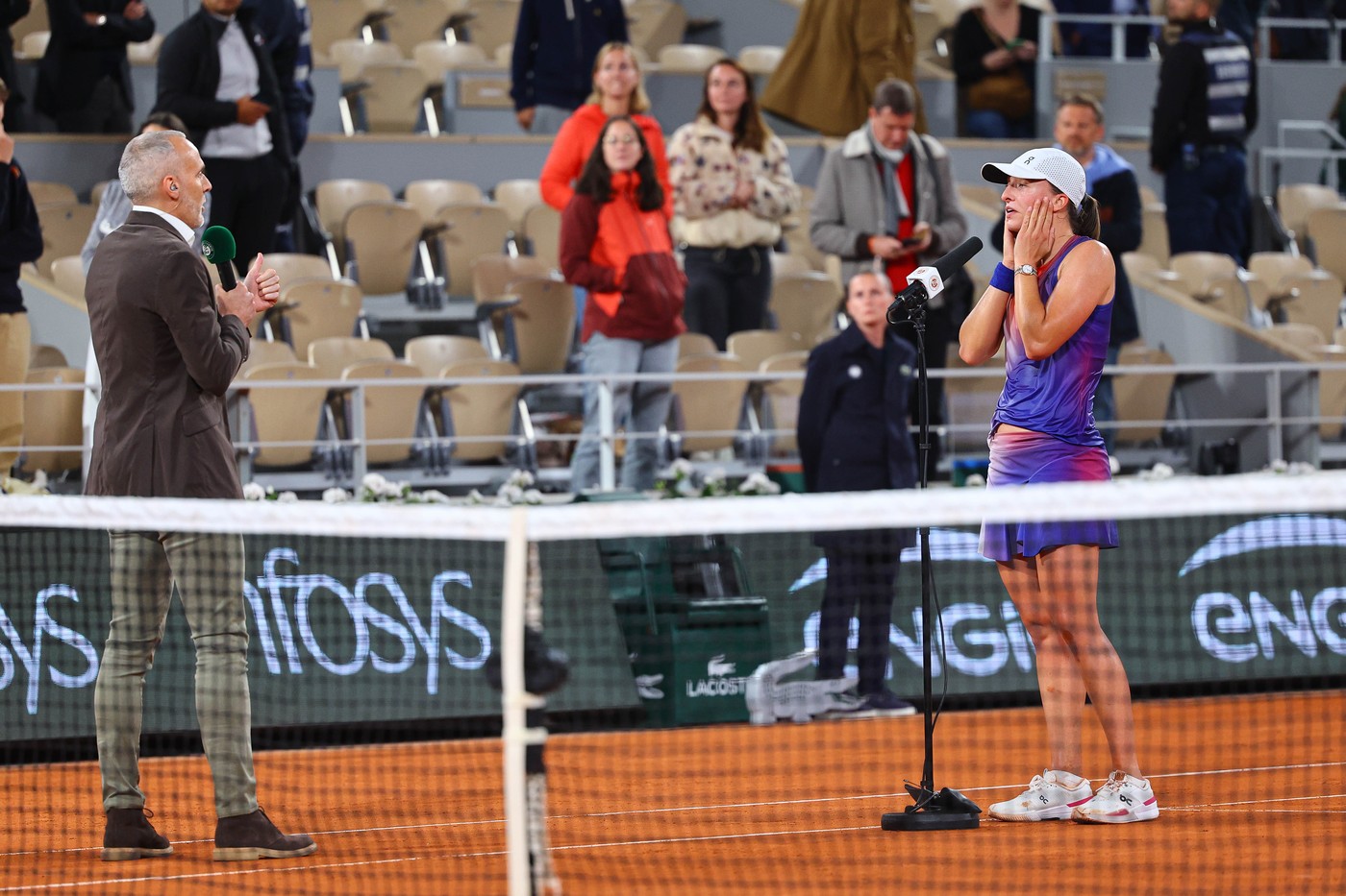 Dramatic! Ce s-a întâmplat la duelul Swiatek - Osaka de la Roland Garros. Liderul mondial a răbufnit: ”Sunt mulți bani, vă rog”