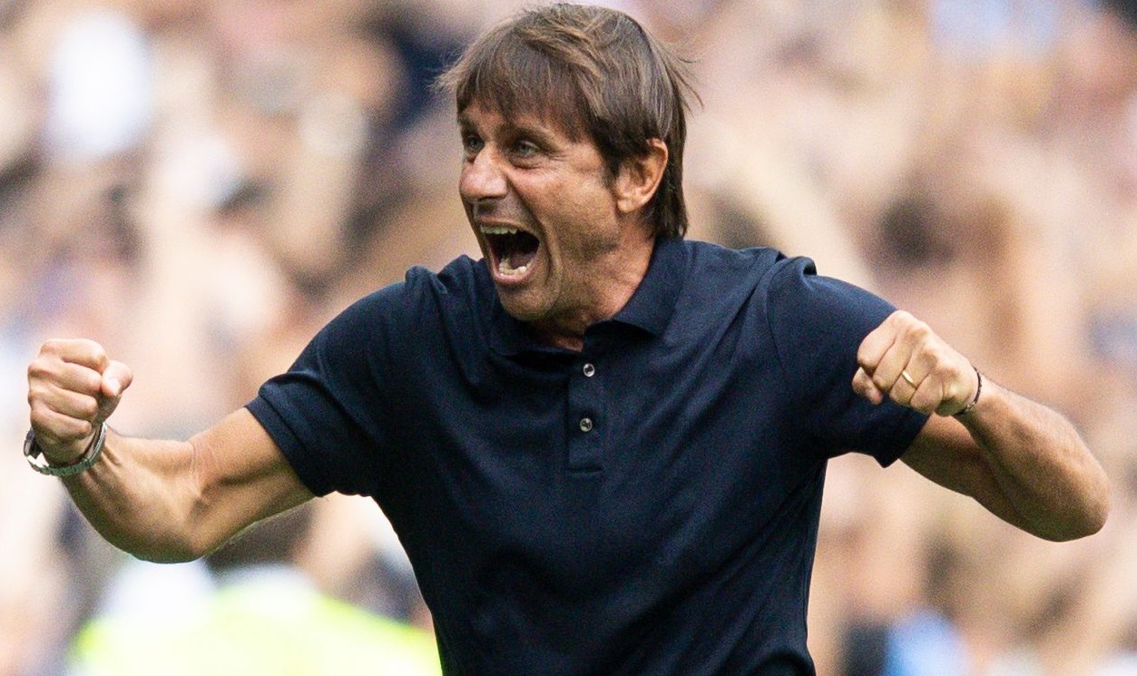 Antonio Conte a semnat contractul