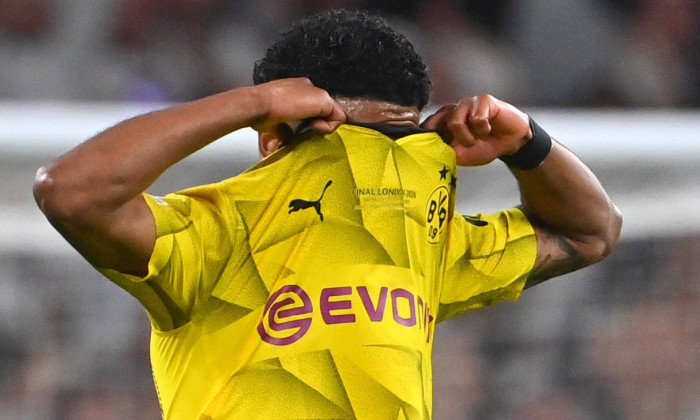 Ian MAATSEN (Borussia Dortmund), Enttaeuschung,Frust,enttaeuscht, frustriert,niedergeschlagen nach Spielende, Aktion,Ein