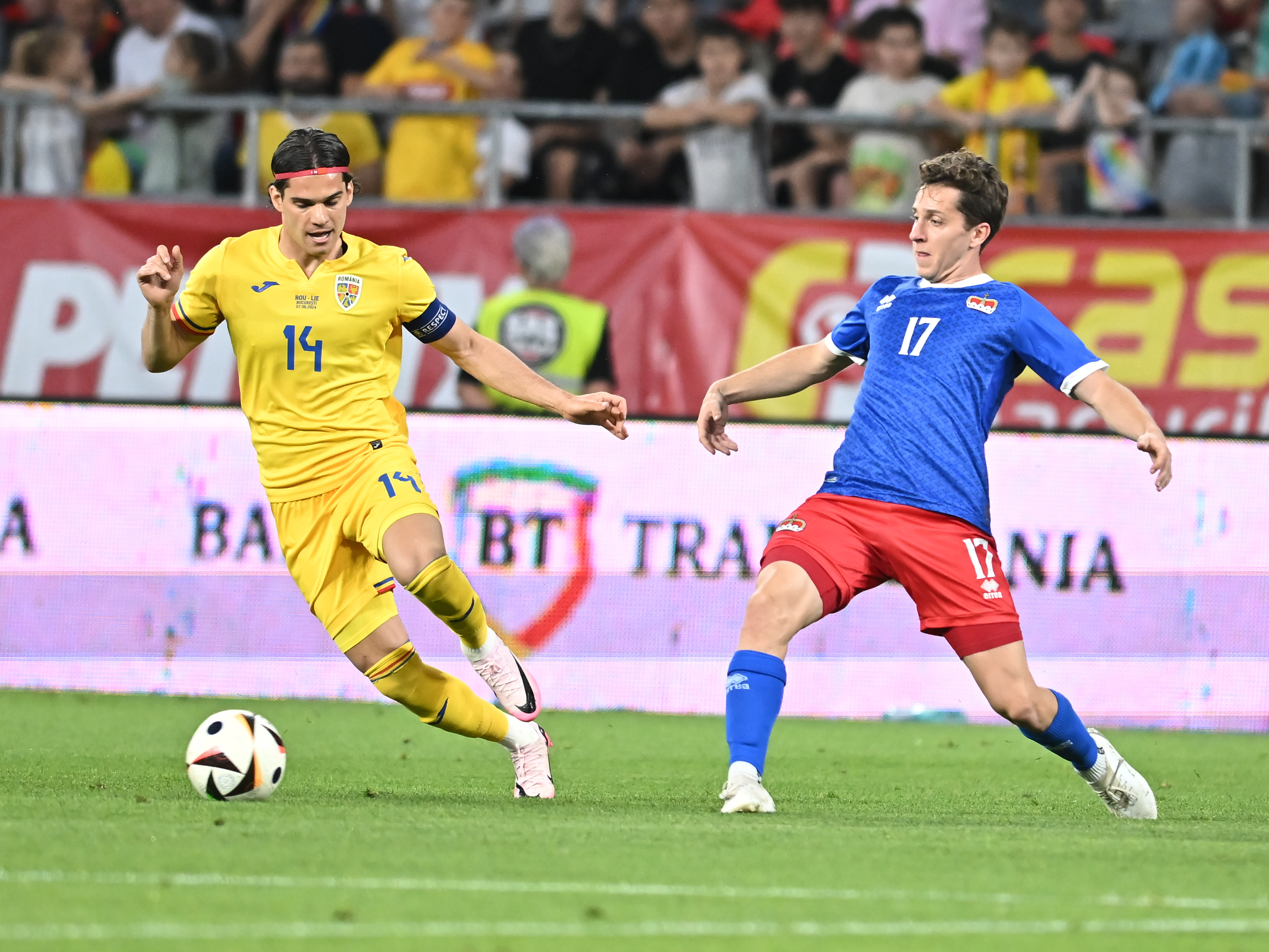 România - Liechtenstein 0-0, ACUM. ”Tricolorii” se întrec în ocazii