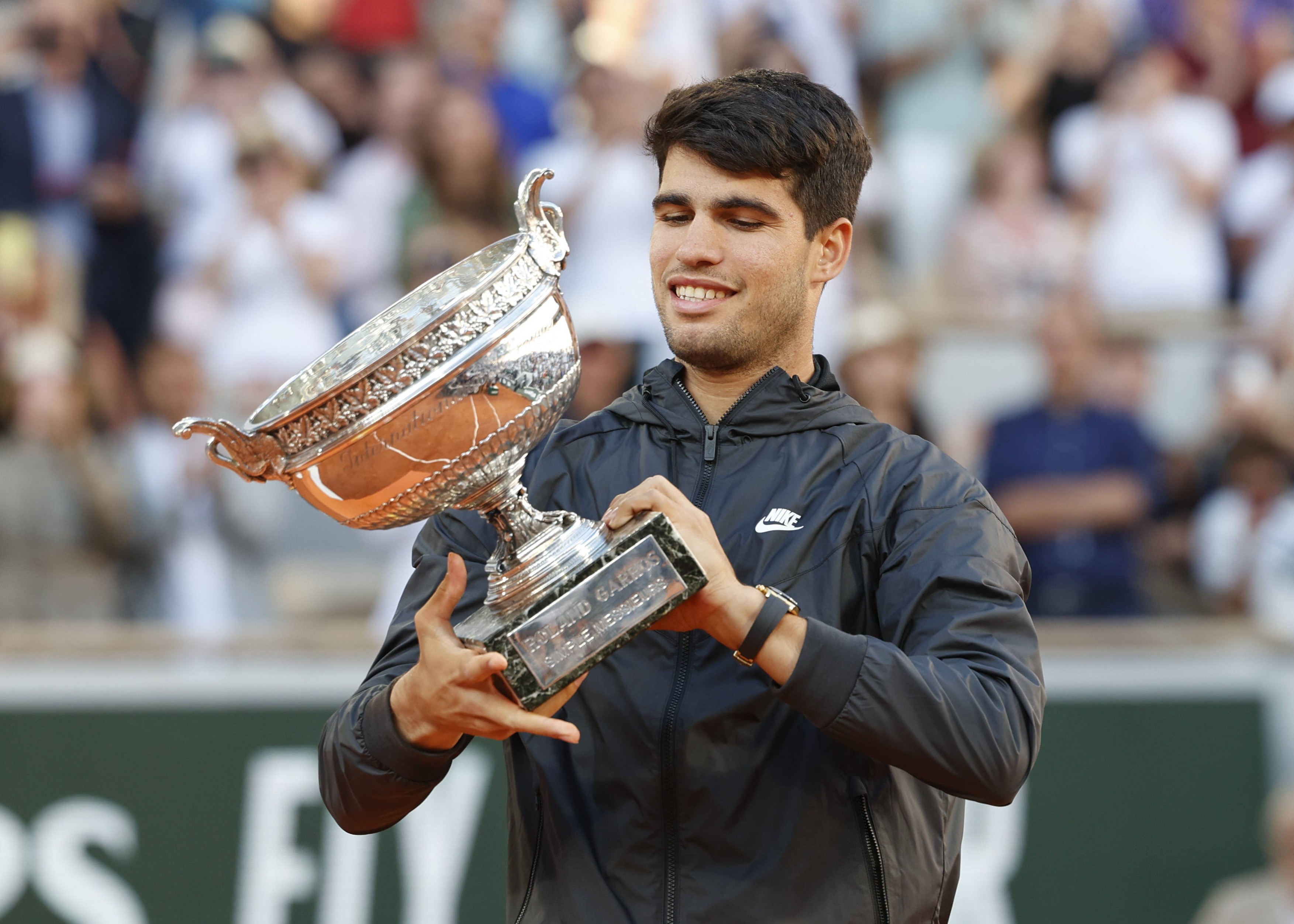 Carlos Alcaraz s-a pus pe locul doi, după ce a câștigat Roland Garros: ”Sunteți o familie pentru mine!”