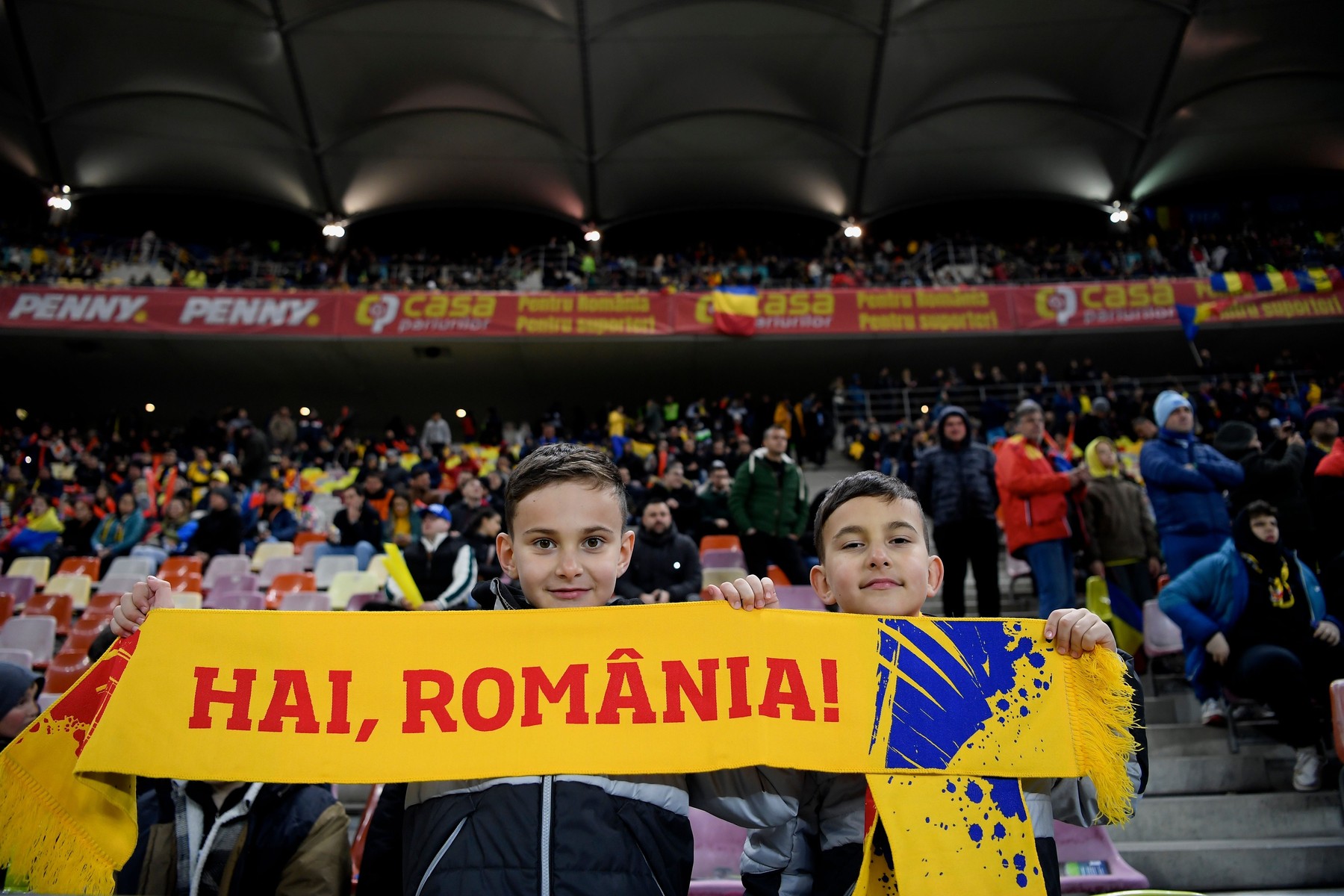 Câte zeci de mii de români crede UEFA că vor fi în tribune la România - Ucraina