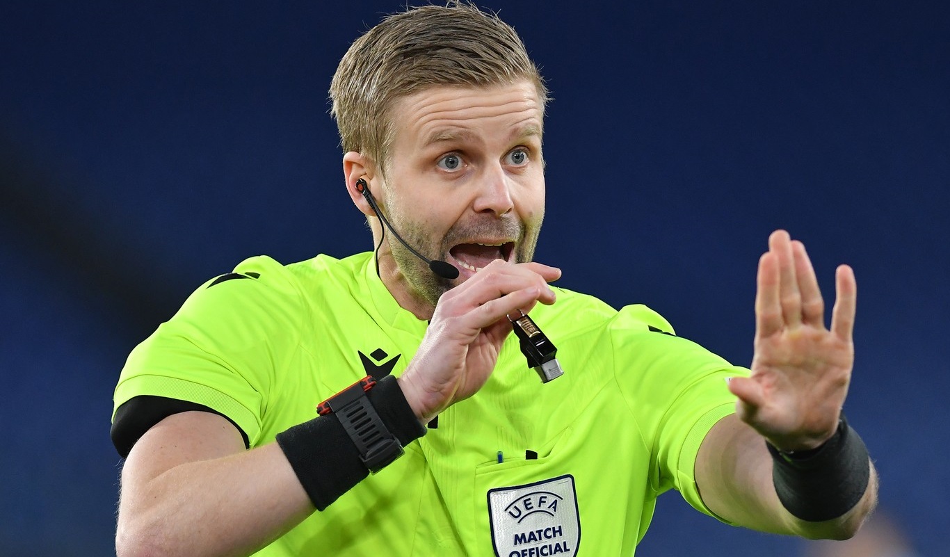 UEFA a decis arbitrul de la România - Ucraina! Acum două luni comitea o gafă inexplicabilă