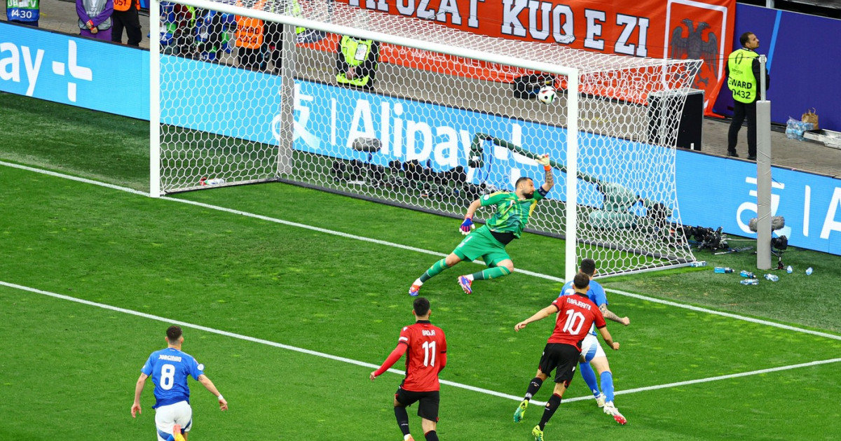 L’Albania ha segnato il gol più veloce nella storia dei Campionati Europei!  Grosso errore della difesa italiana