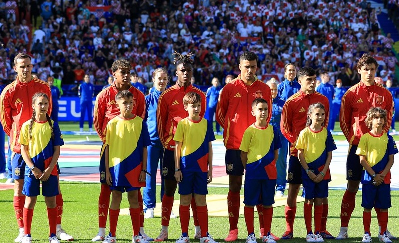 Au stat muți! De ce nu au cântat jucătorii Spaniei imnul țării, înainte de primul meci la EURO