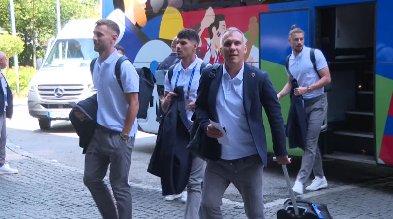Echipa națională a României a ajuns la Munchen. Cine i-a așteptat pe ”Tricolorii” lui Edi Iordănescu