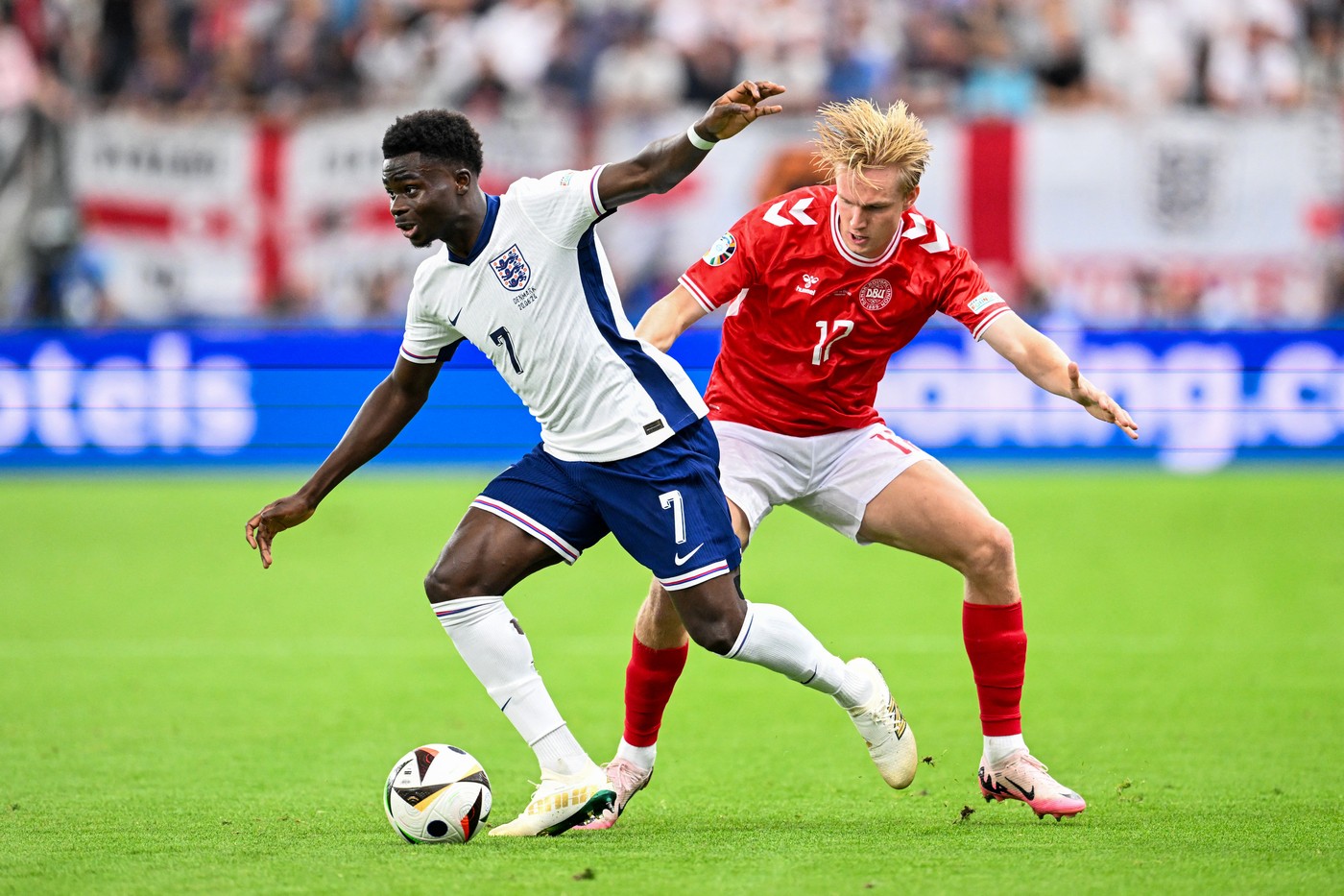 Danemarca - Anglia 0-1, ACUM pe digisport.ro. Cei Trei Lei pot obține calificarea în optimi
