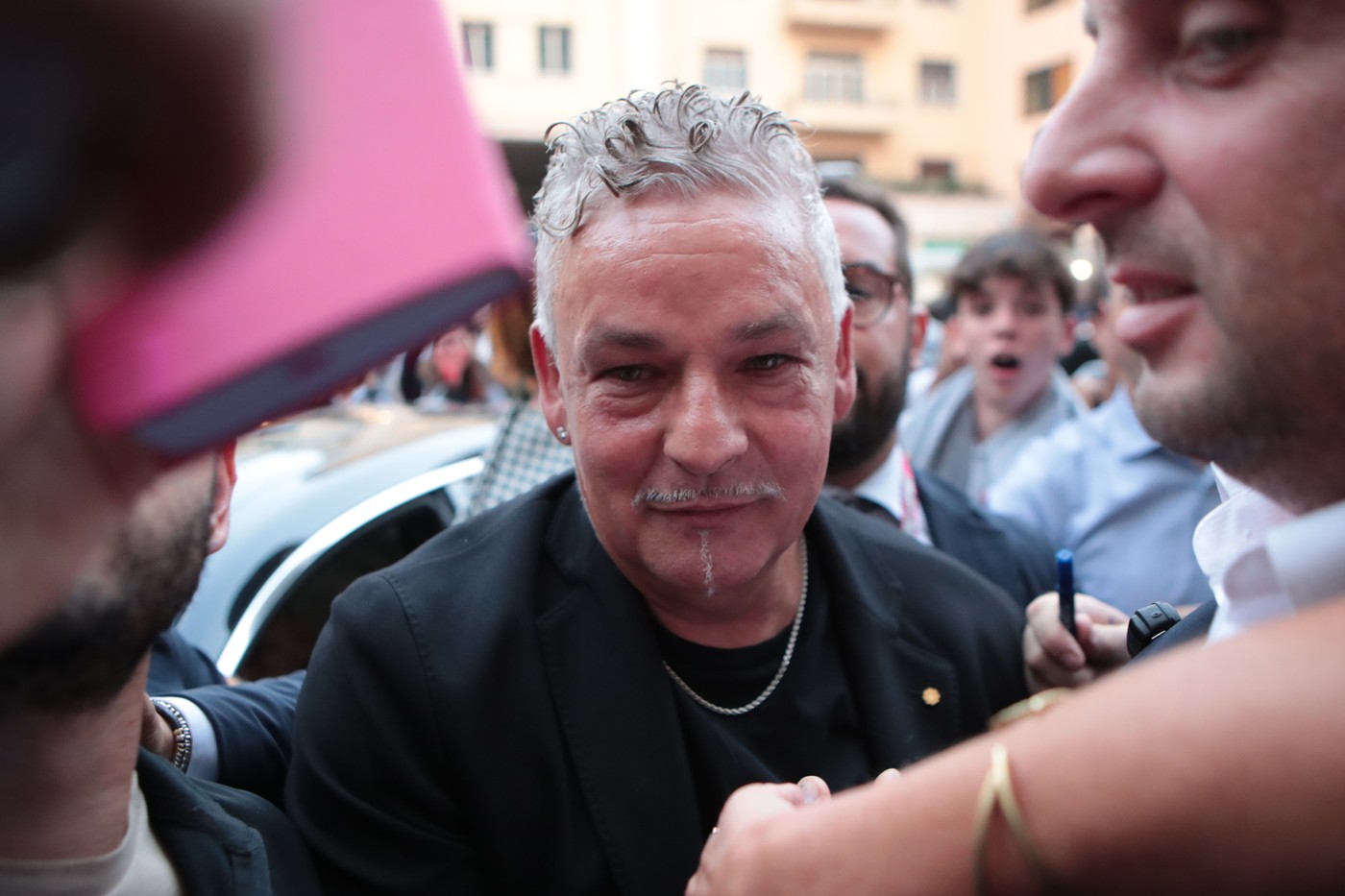 Scene dramatice: hoții înarmați au intrat în casă peste Roberto Baggio și familia sa. Legendarul fotbalist a ripostat