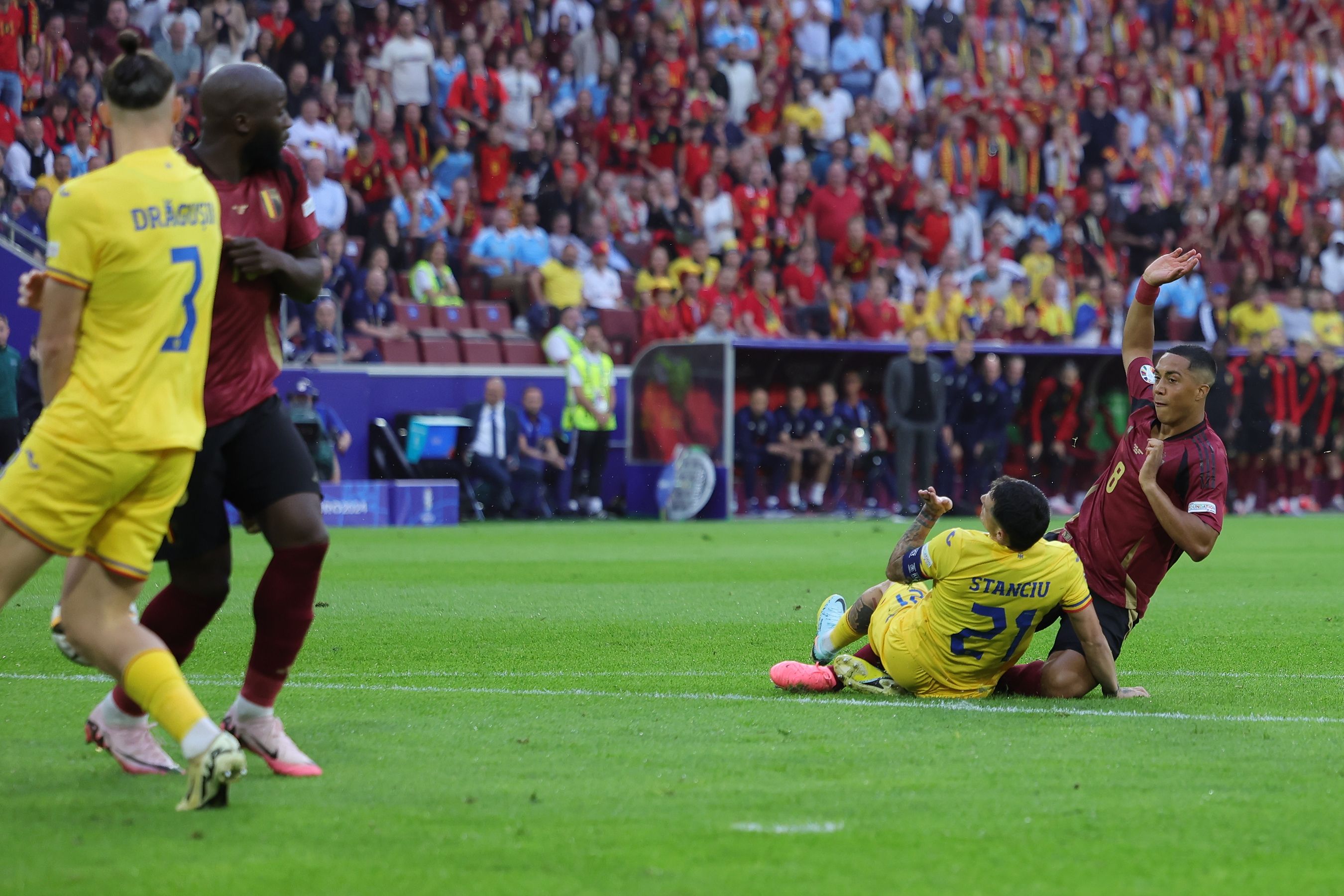 Cel mai rapid gol primit de România în istoria participărilor la EURO a fost în meciul cu Belgia