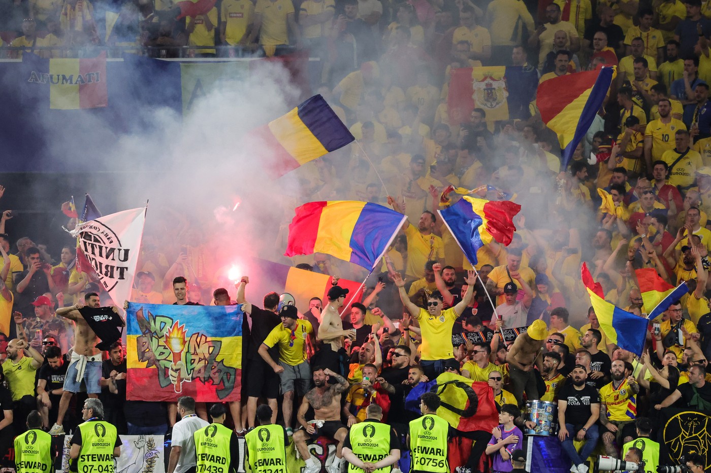 Urmează sancțiunile! Ce s-a întâmplat în peluza României la meciul cu UEFA și mesajul interzis afișat