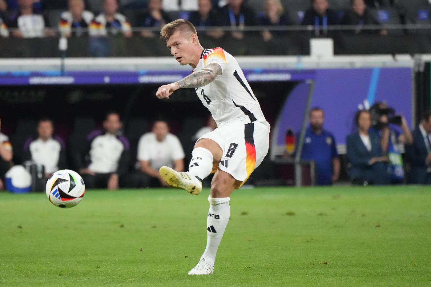 ”Magicianul” Toni Kroos! Se retrage într-o lună, dar bate recorduri la EURO