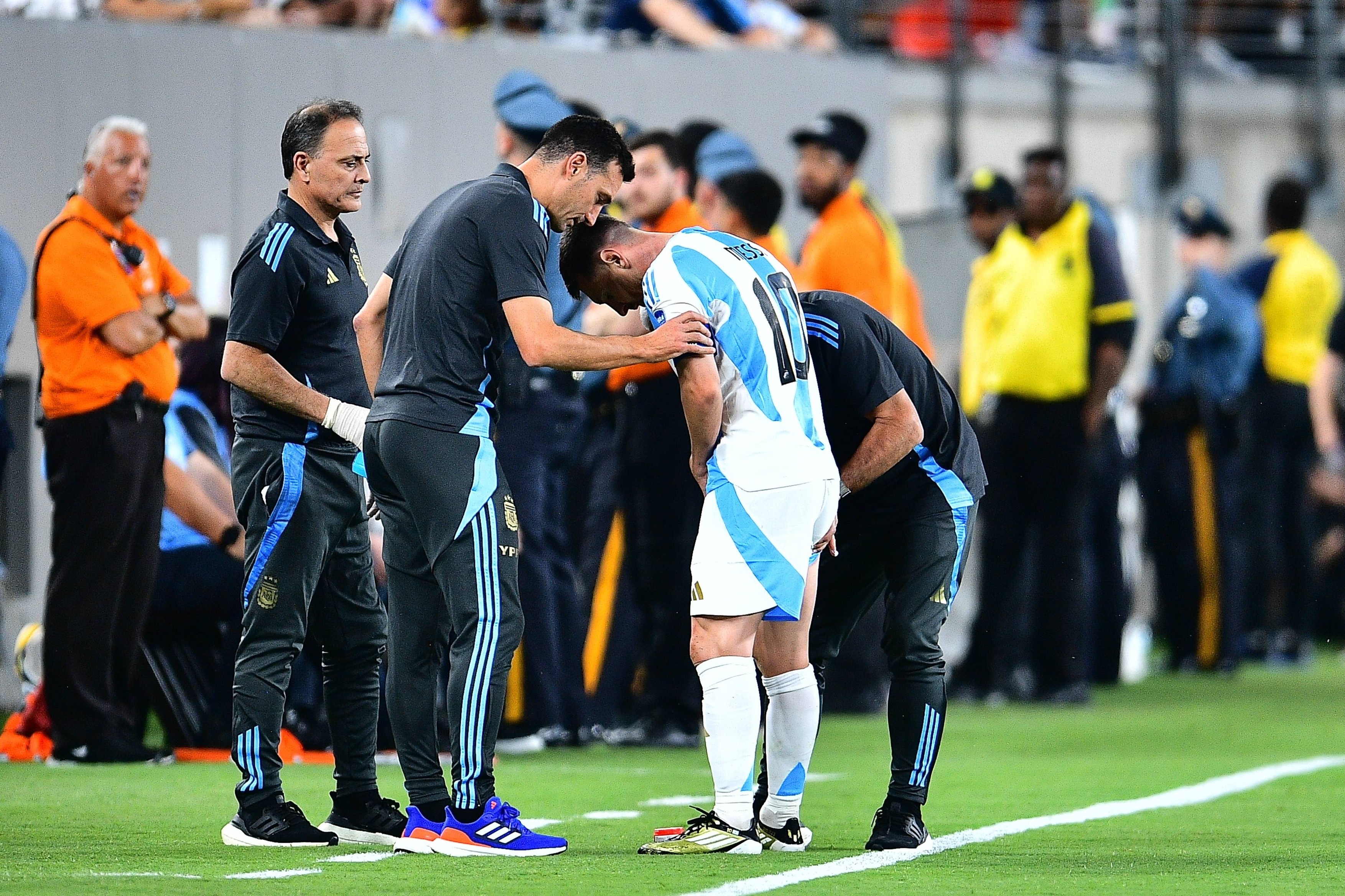 Probleme pentru Argentina! Leo Messi s-a accidentat în al doilea meci de la Copa America