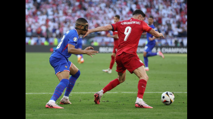 Kylian Mbappe și Robert Lewandowski / Foto: Profimedia
