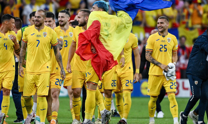 26.06.2024, xpsx, UEFA EURO, EM, Europameisterschaft,Fussball 2024 Vorrunde, Slowakei - Rumänien v.l. jubel nach dem Spi