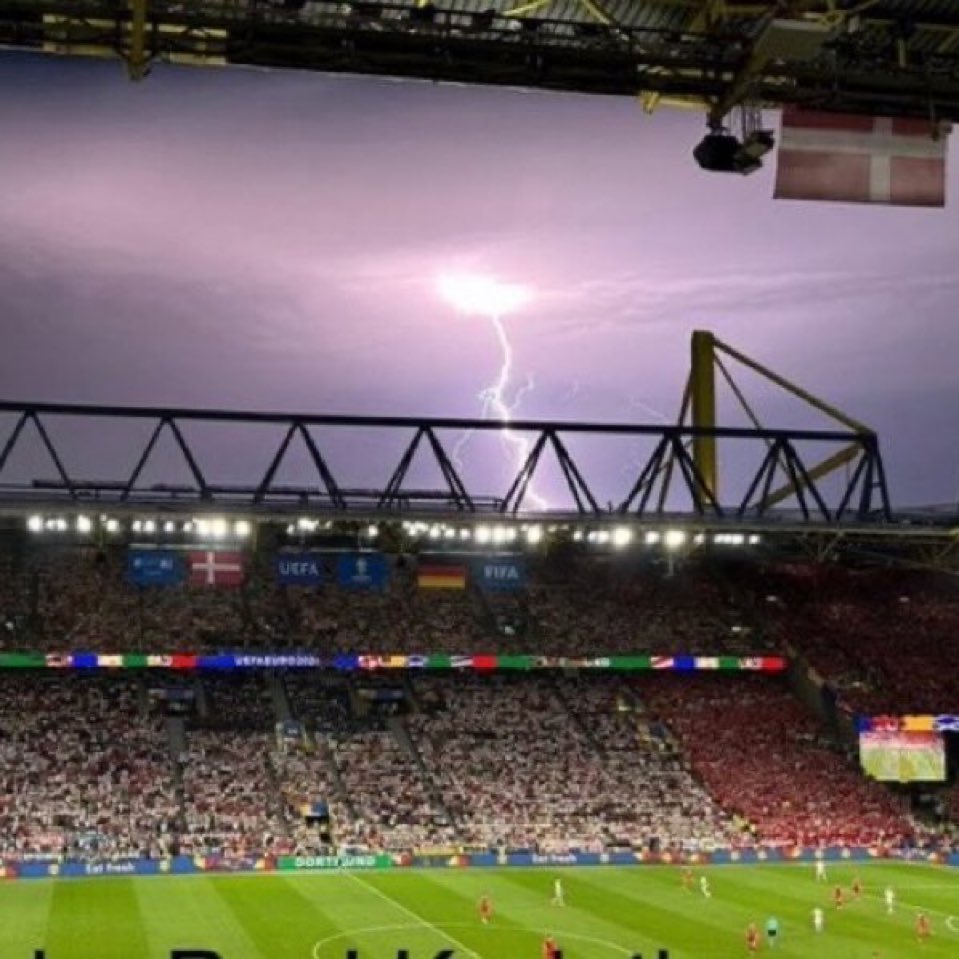 Meciul Germania - Danemarca de la EURO 2024, întrerupt dintr-un motiv rar