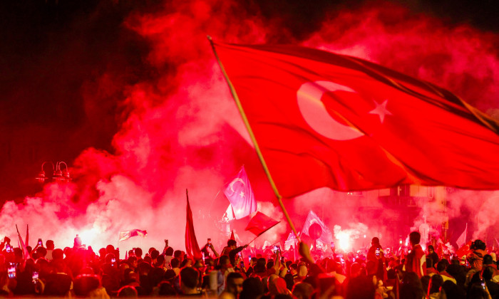 Euro 2024: Turkish fans celebrate in Duisburg