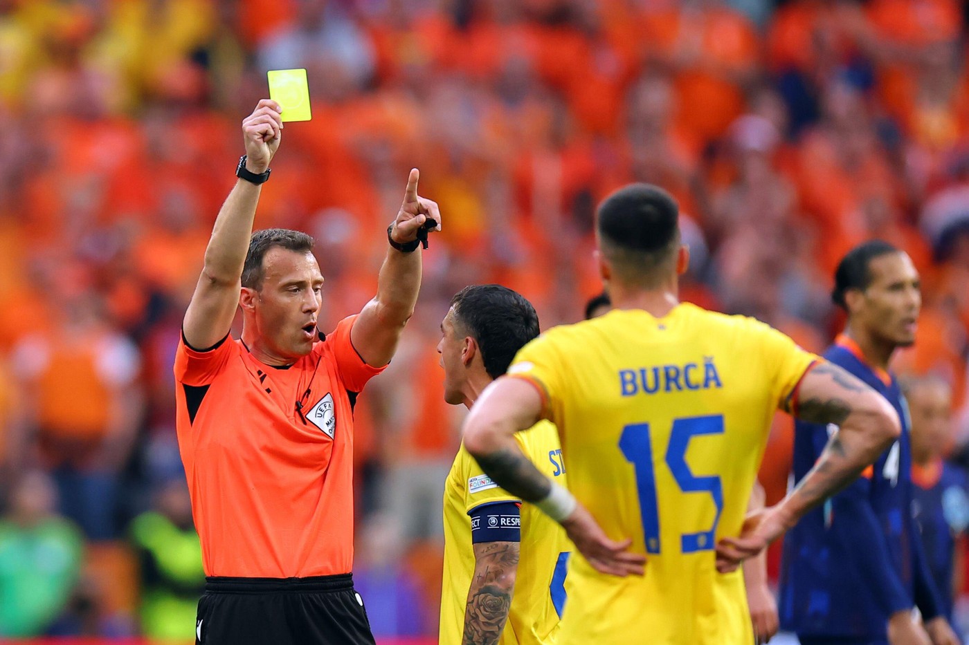 Englezii au reacționat, după ce UEFA a desemnat un arbitru suspendat pentru luare de mită la Olanda - Anglia