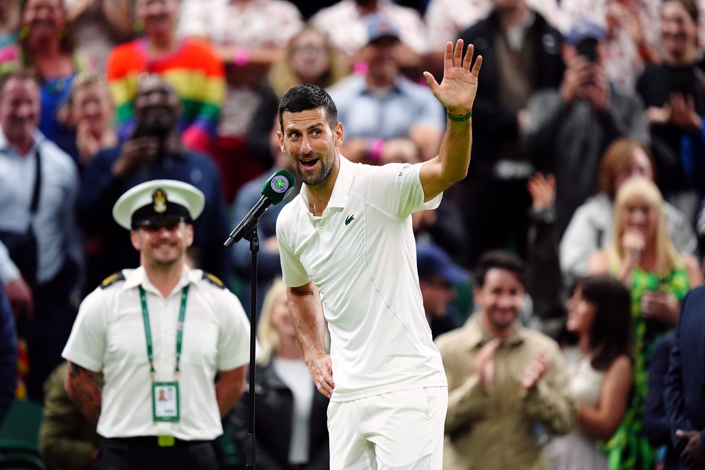 Nu s-a abținut! Novak Djokovic a scris 5 cuvinte, după ce a fost huiduit de fani la Wimbledon