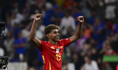 Lamine Yamal 19 (Spanien) feiert den Sieg , Spanien vs. Frankreich, Fussball, UEFA EURO, EM, Europameisterschaft,Fussbal