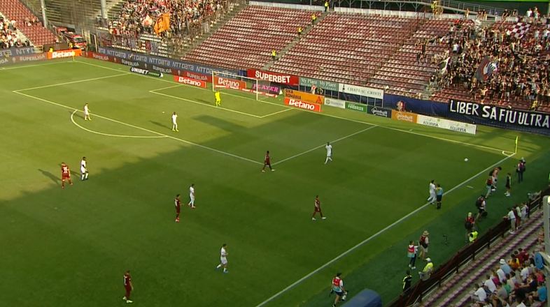 CFR Cluj - Dinamo 0-1, ACUM, la Digi Sport 1. ”Câinii Roșii” au dat lovitura în Gruia